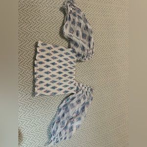 Billa Bong Women’s long puff sleeve top